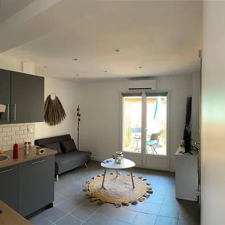 Les Logis Du Petit Apartment