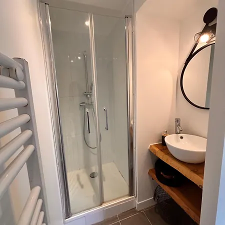 Les Logis Du Petit * لا تاسْتْ دو بوك